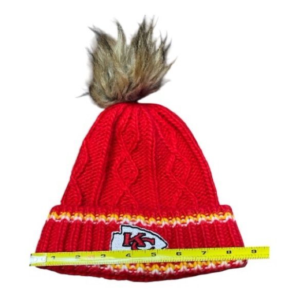 NFL Kids Red Chiefs Knit Hat with Pom - Picture 3 of 6